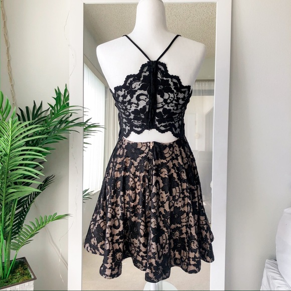 Black and Tan/Nude Lace Cocktail Dress - Picture 2 of 3